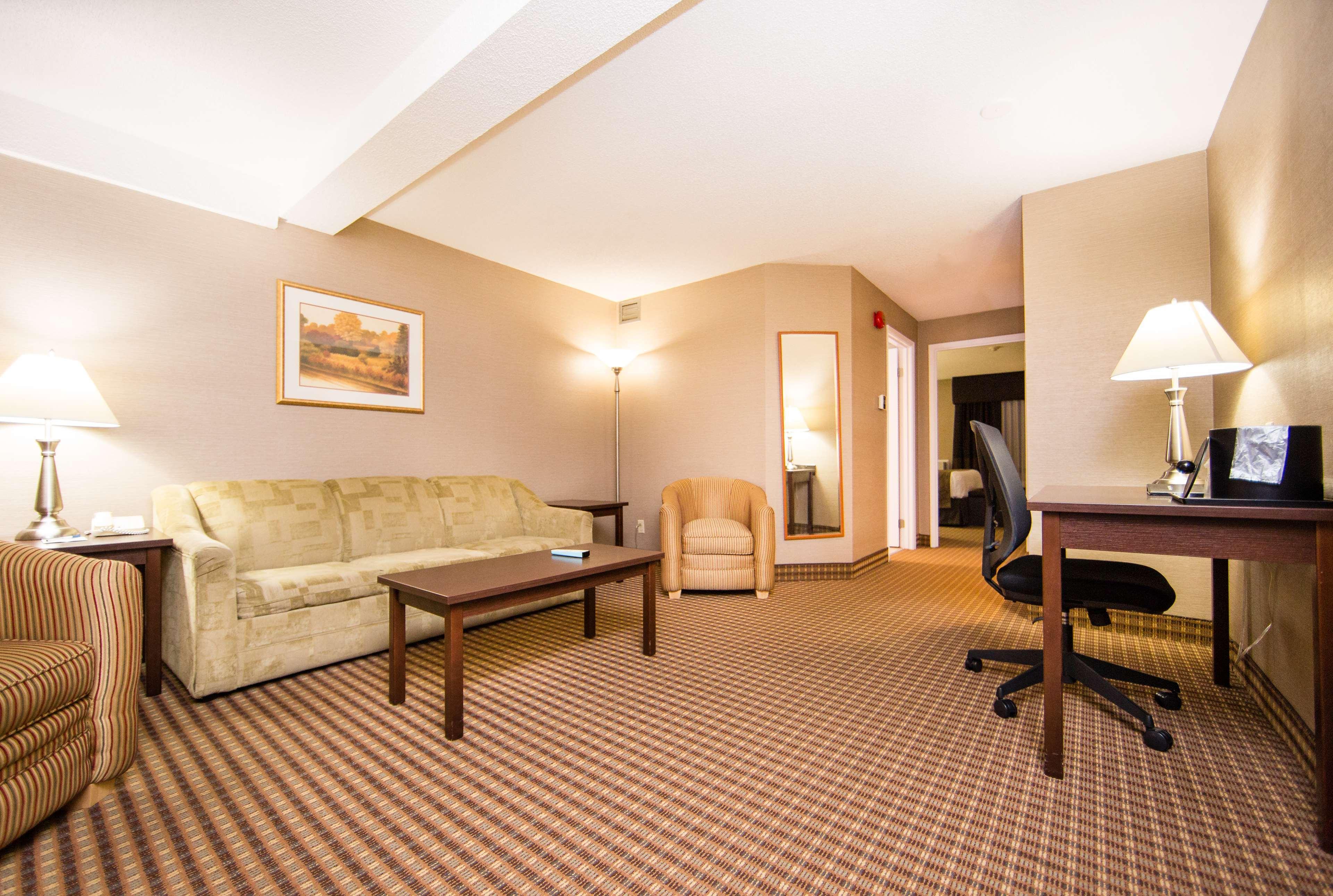 Best Western Plus Ottawa Kanata Hotel And Conference Centre Exterior foto