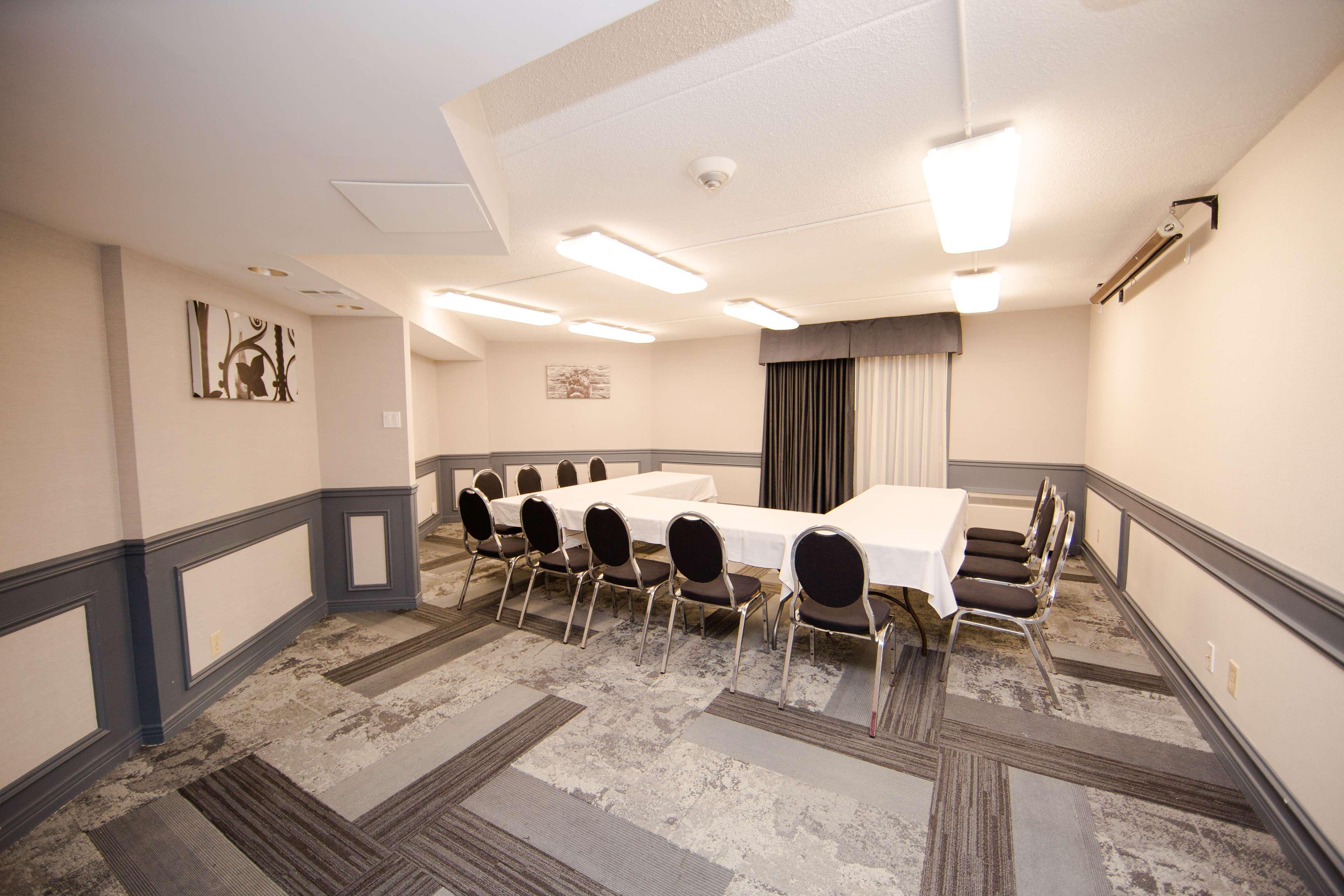 Best Western Plus Ottawa Kanata Hotel And Conference Centre Exterior foto
