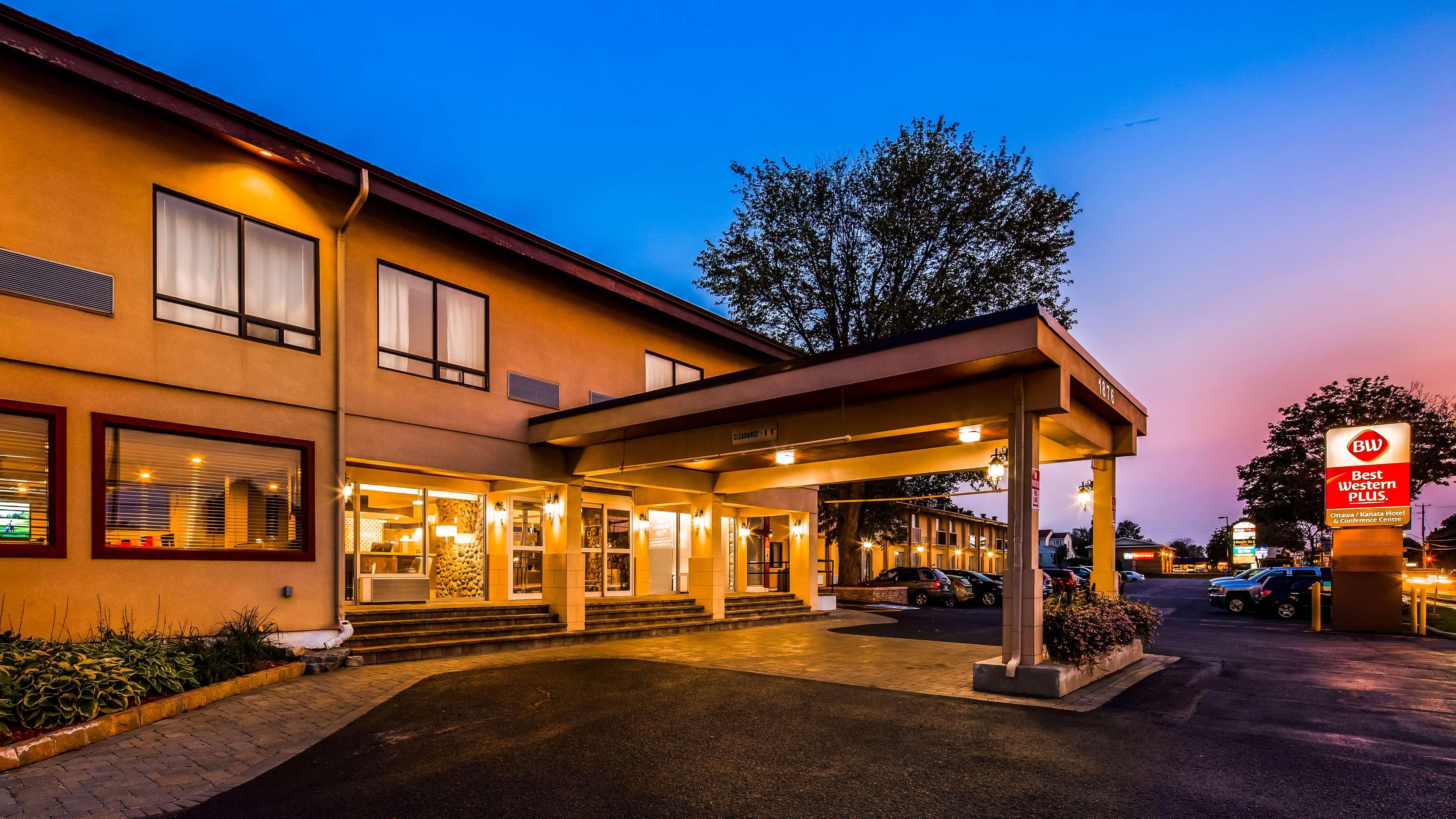 Best Western Plus Ottawa Kanata Hotel And Conference Centre Exterior foto