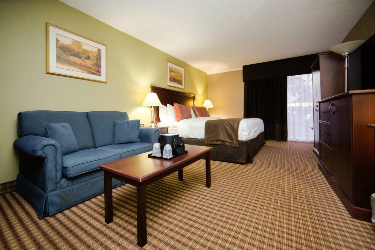 Best Western Plus Ottawa Kanata Hotel And Conference Centre Exterior foto